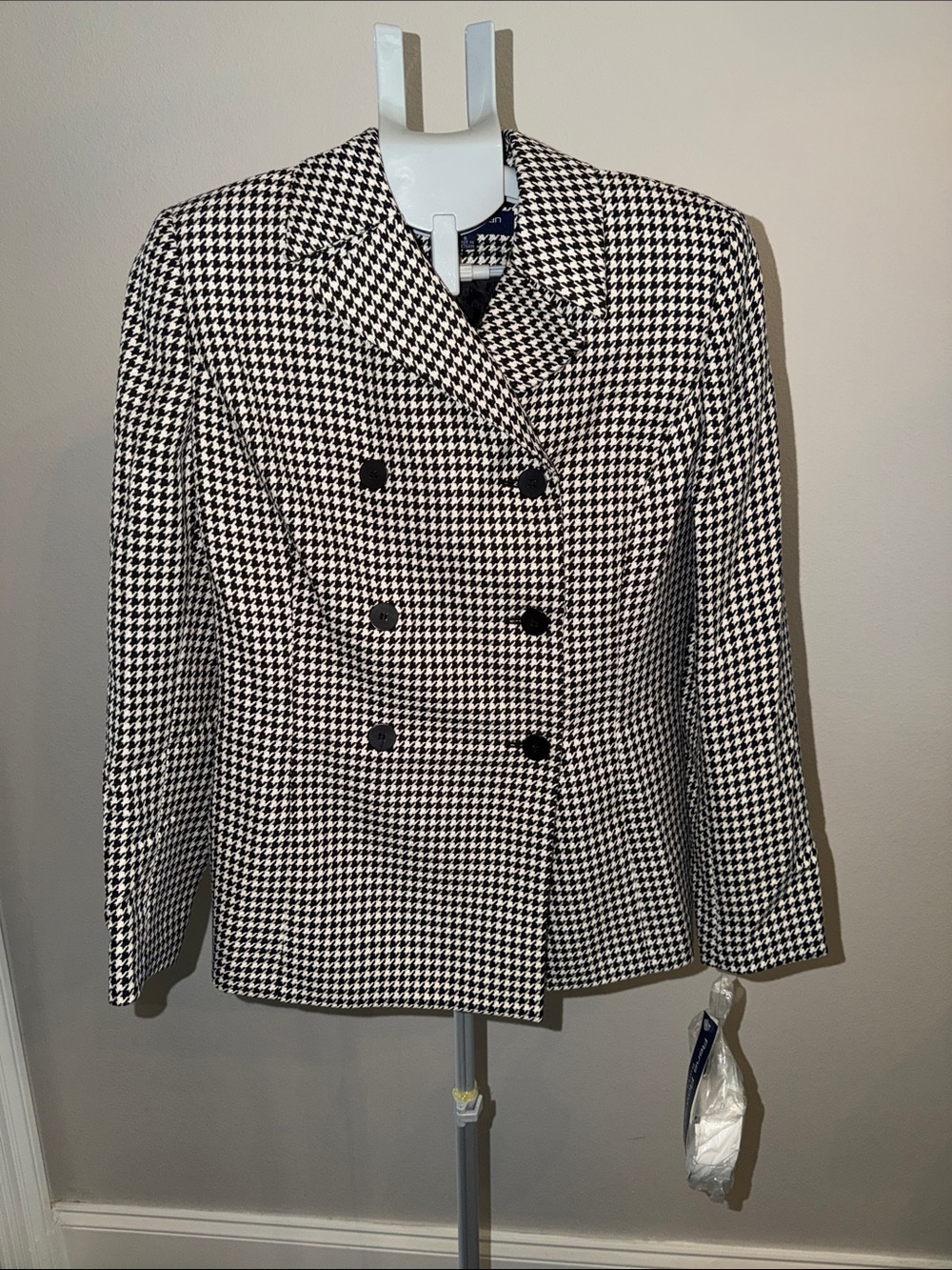 Rena Rowan Black & White Houndstooth Double-Breasted Blazer